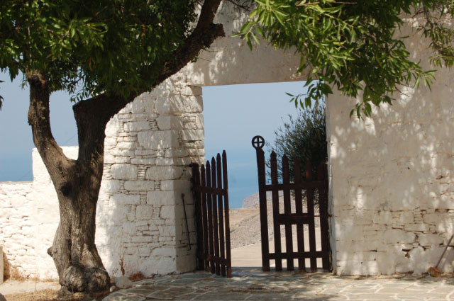 Paliokastro Folegandros